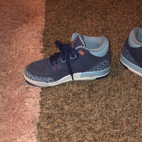 Navy Blue,Light Blue,Orange Jordan’s - Picture 3 of 5